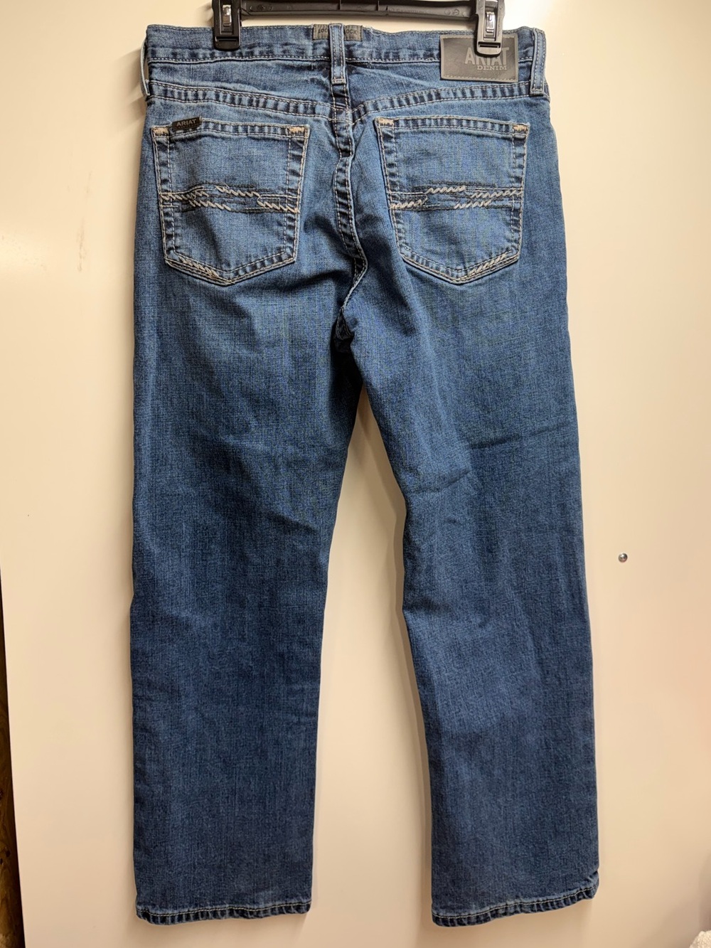 Ariat M2 traditional relaxed boot cut 32/30 mens jeans - Picture 2 of 4